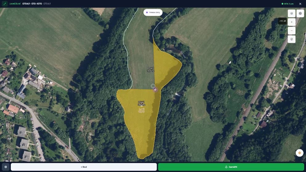 RTK zaměření — hranice parcely, naváděcí linie